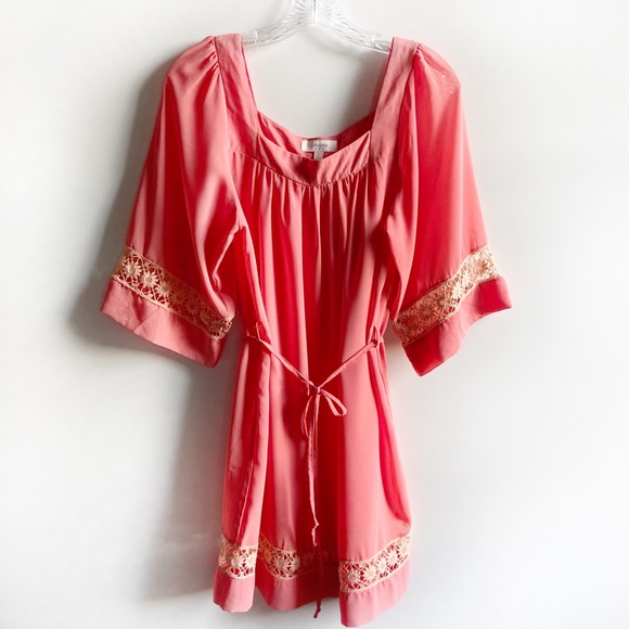 Umgee Dresses & Skirts - Umgee coral tunic dress boho crochet tie